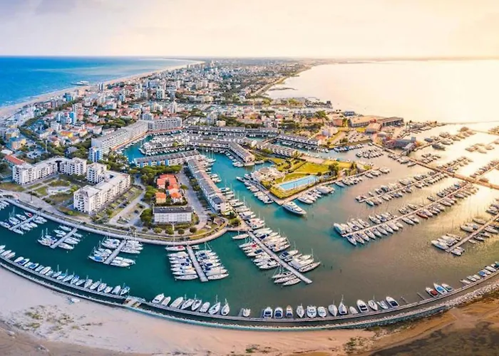 With Patio In Lignano Pineta * Lignano Sabbiadoro